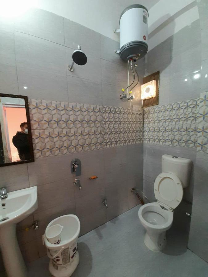 City Crown Guest House Sundarnagar ภายนอก รูปภาพ