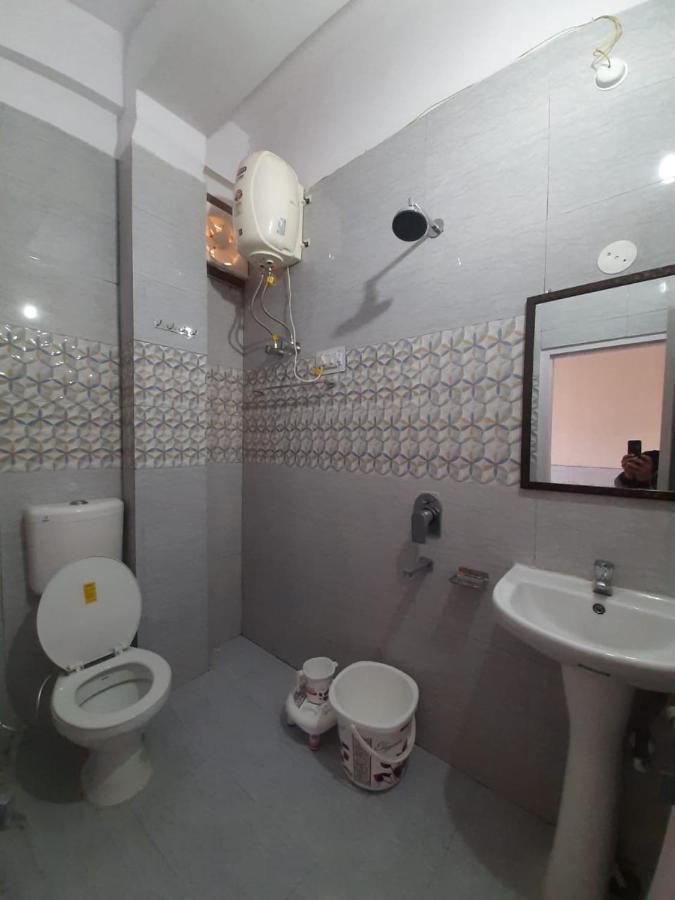 City Crown Guest House Sundarnagar ภายนอก รูปภาพ