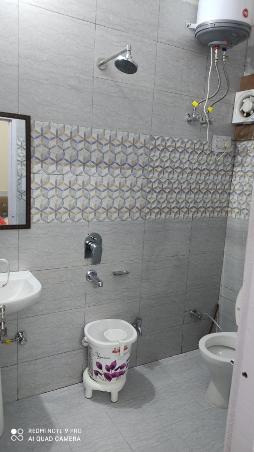 City Crown Guest House Sundarnagar ภายนอก รูปภาพ